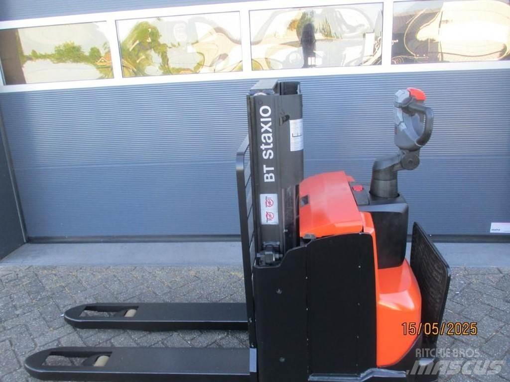 BT SWE 200D Ručni električni viljuškar