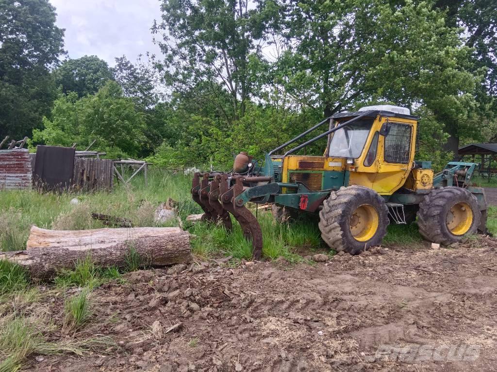 HSM 807 Šumarski traktori