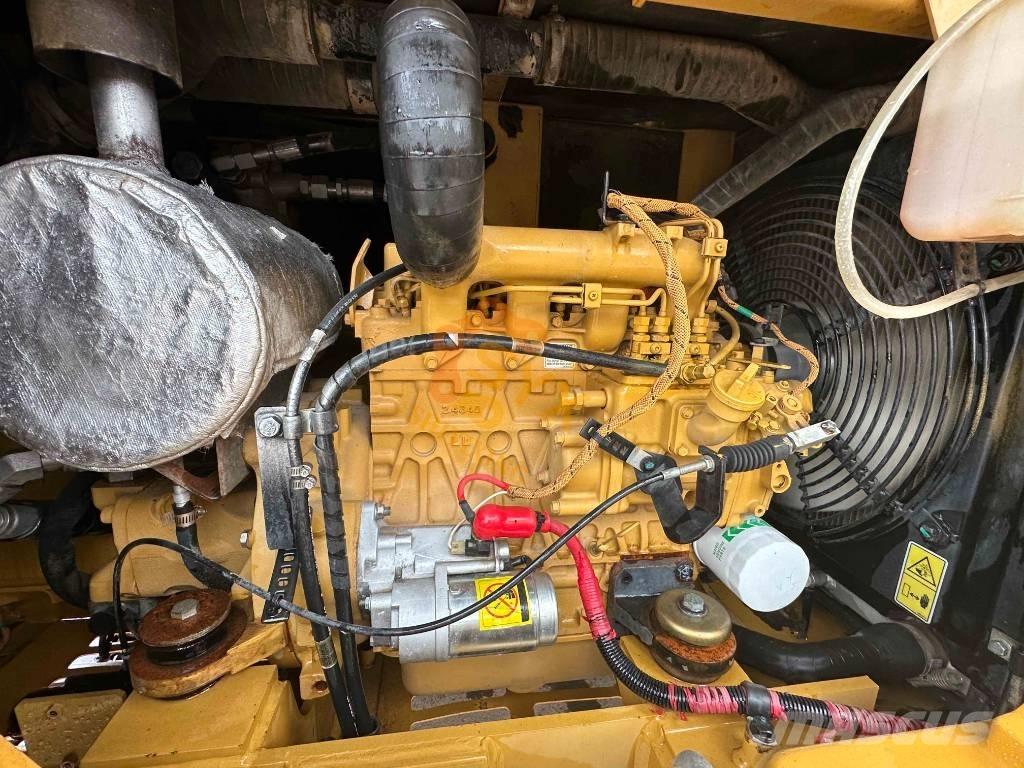 CAT 305.5E2 Bageri guseničari