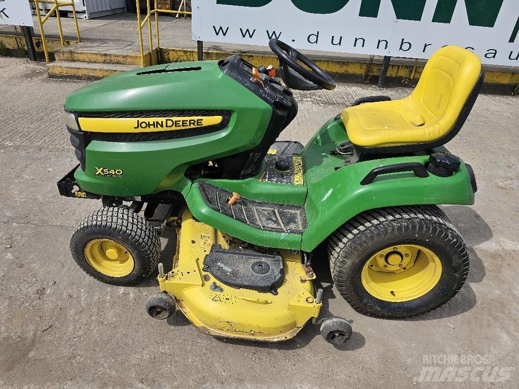John Deere X 540 Manji traktori