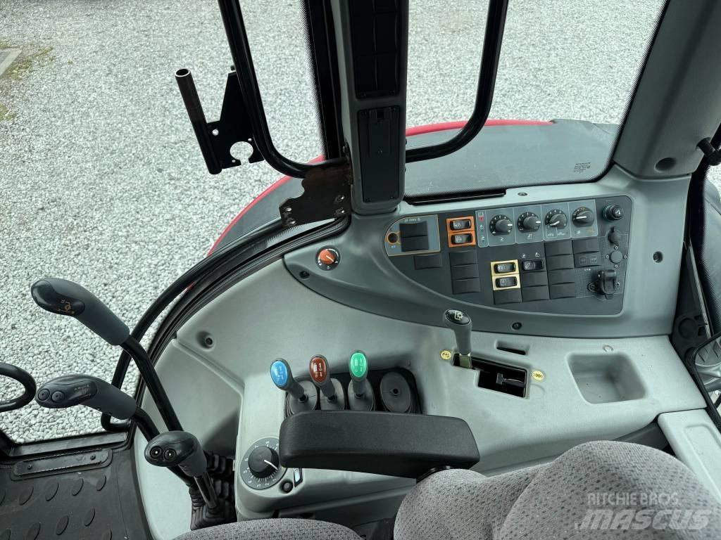 Valtra T 161 Traktori