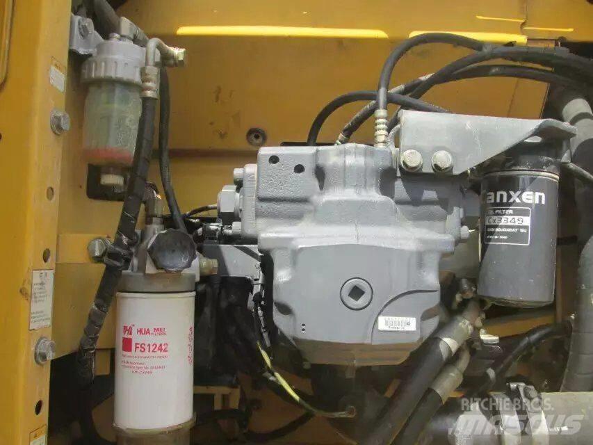 Komatsu PC 210-7 Bageri guseničari