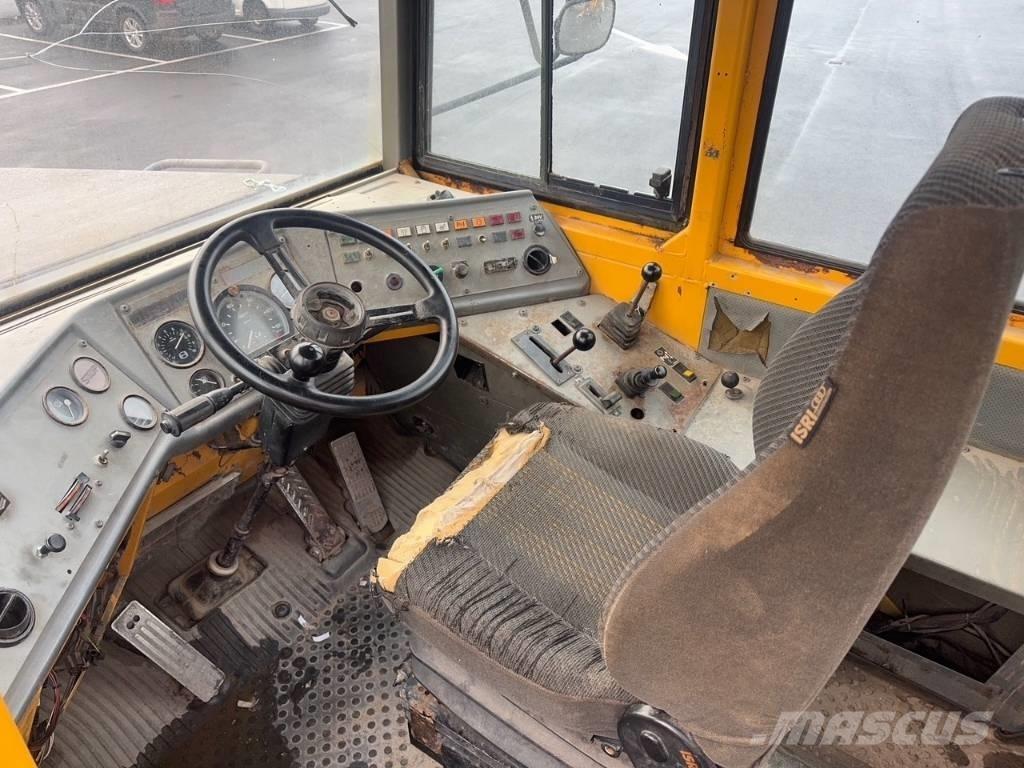 Volvo A 25 C 6x6 Zglobni damperi