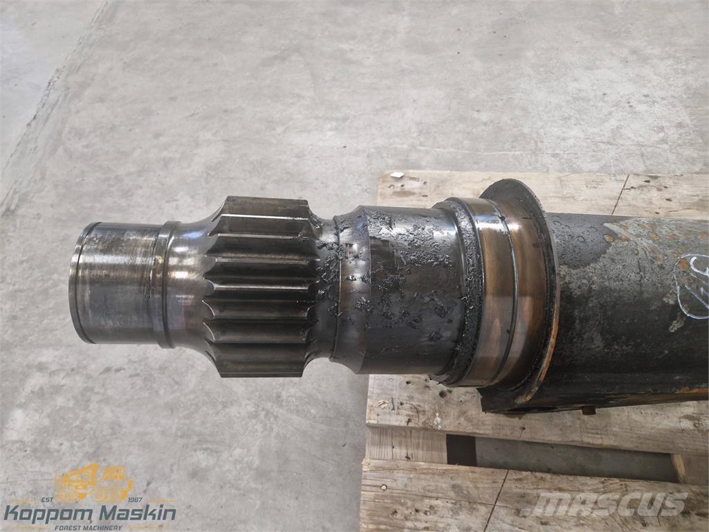 Komatsu 130F Kranovi za debla