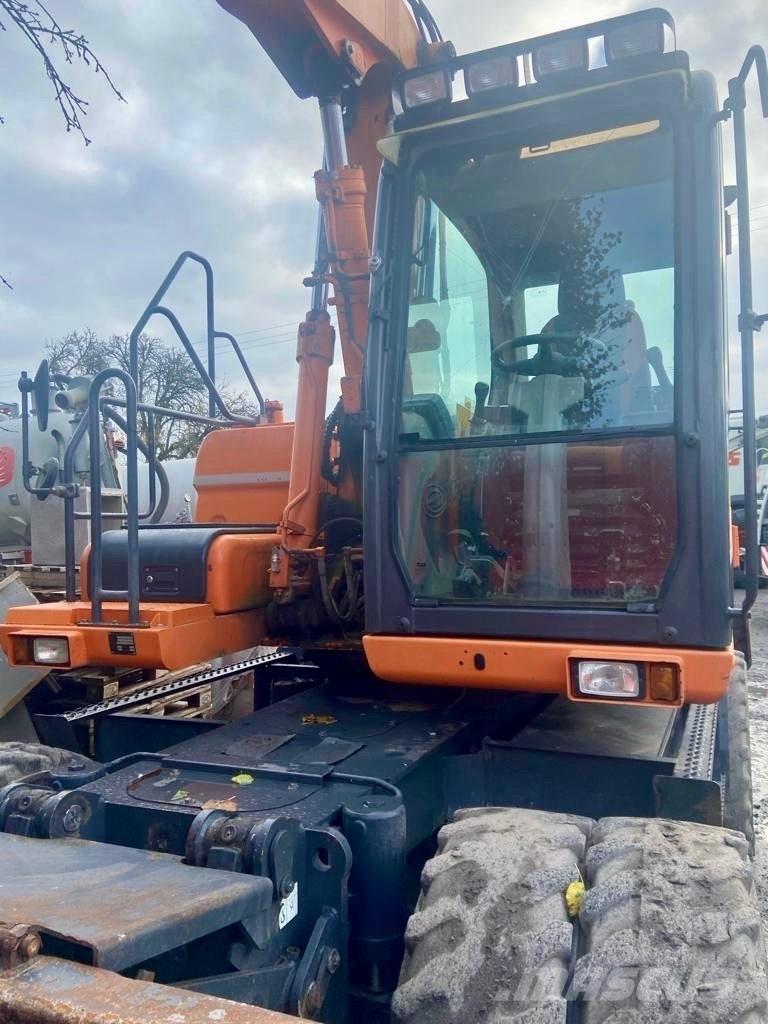 Doosan DX 160 W-3 Bageri točkaši
