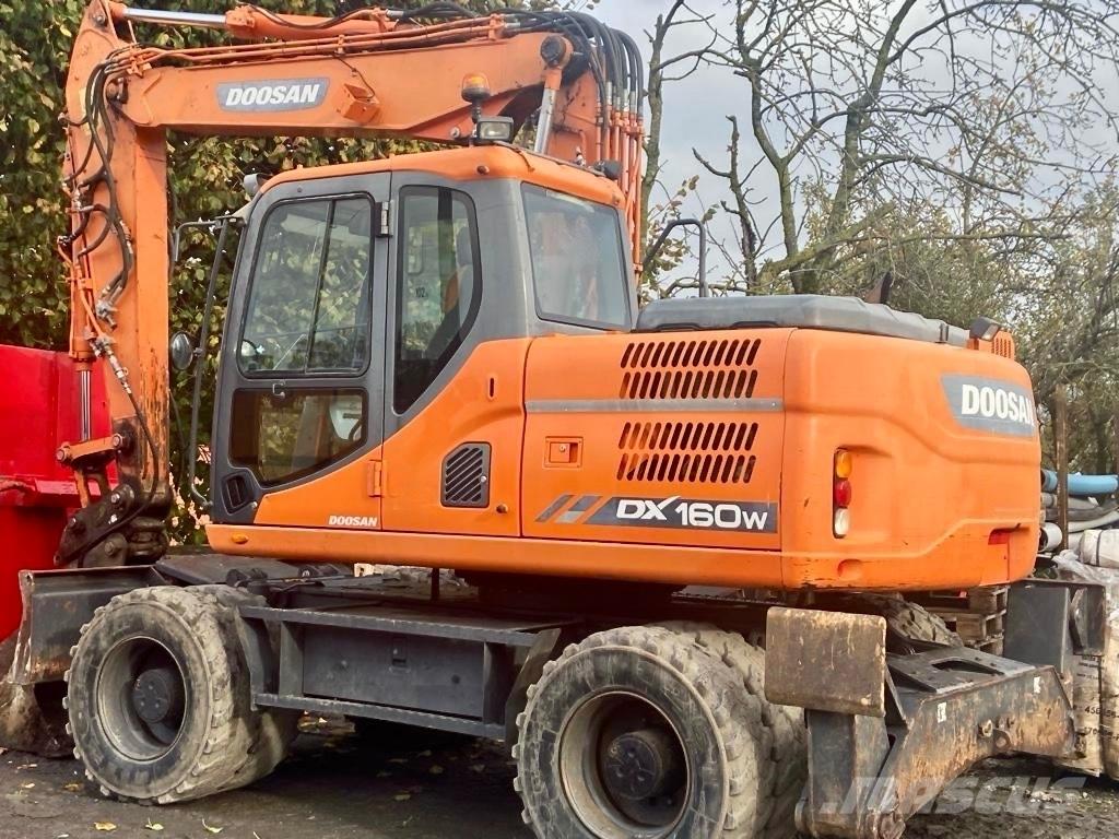 Doosan DX 160 W-3 Bageri točkaši