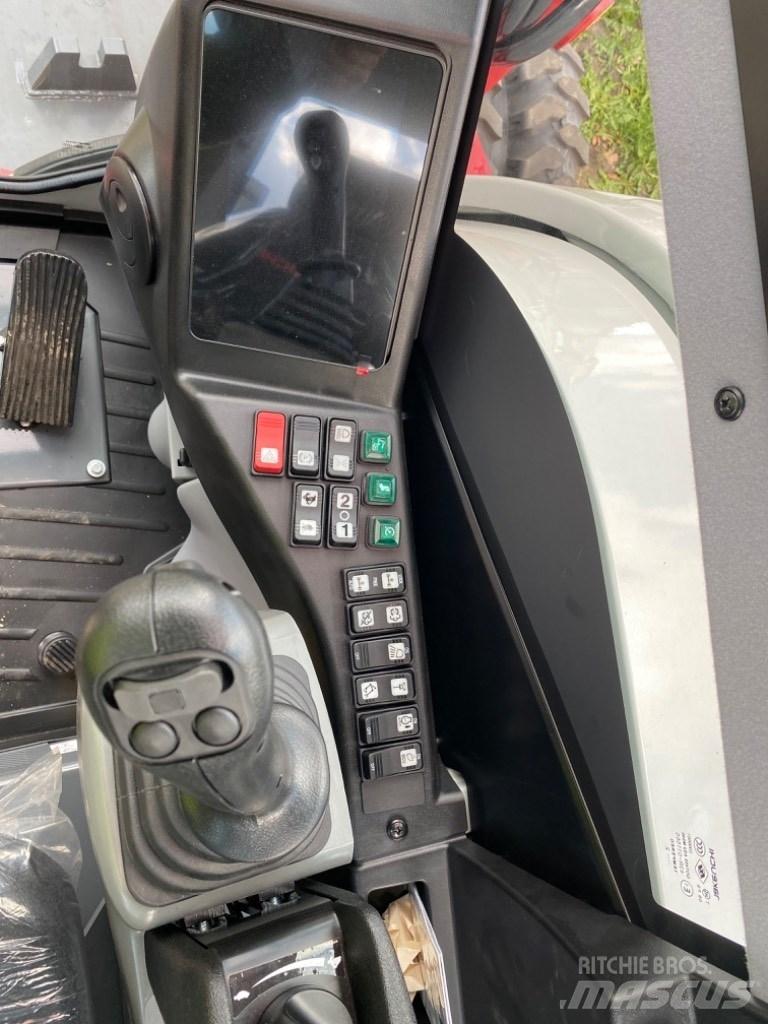Takeuchi TB295W Bageri točkaši