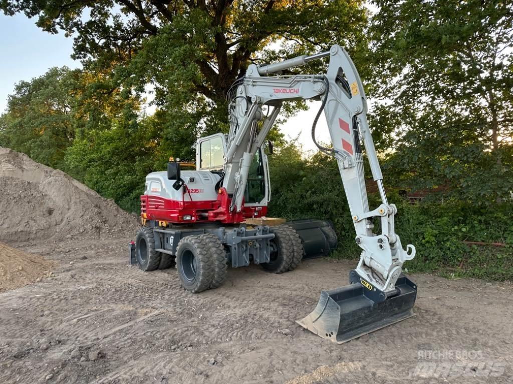 Takeuchi TB295W Bageri točkaši