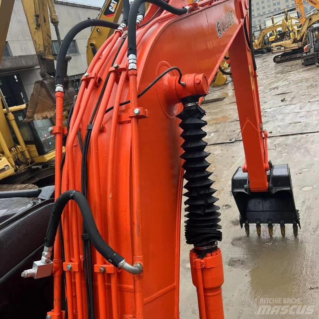 Hitachi ZX 120 Bageri guseničari