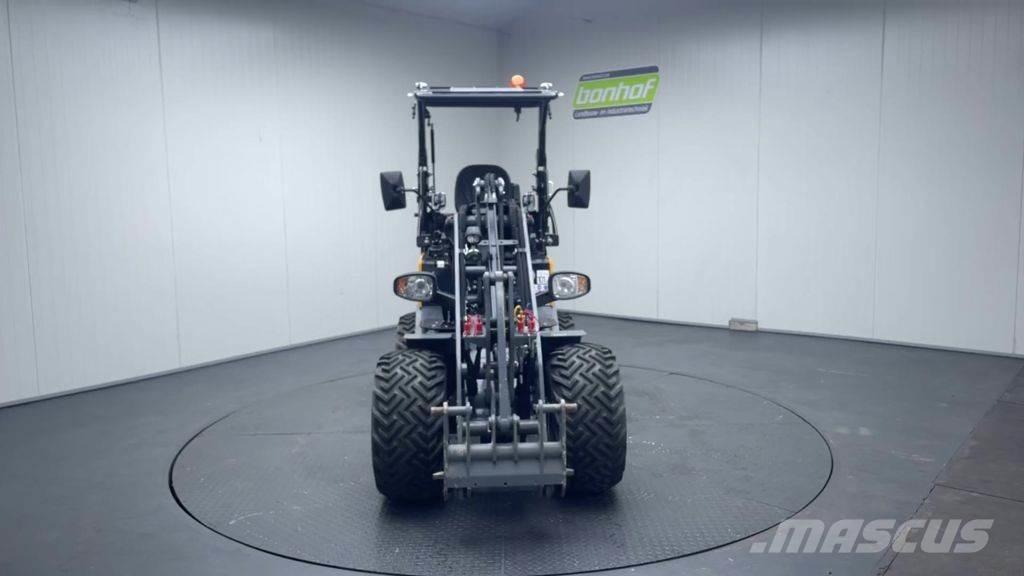 GiANT G2300 HD Utovarivači na točkove