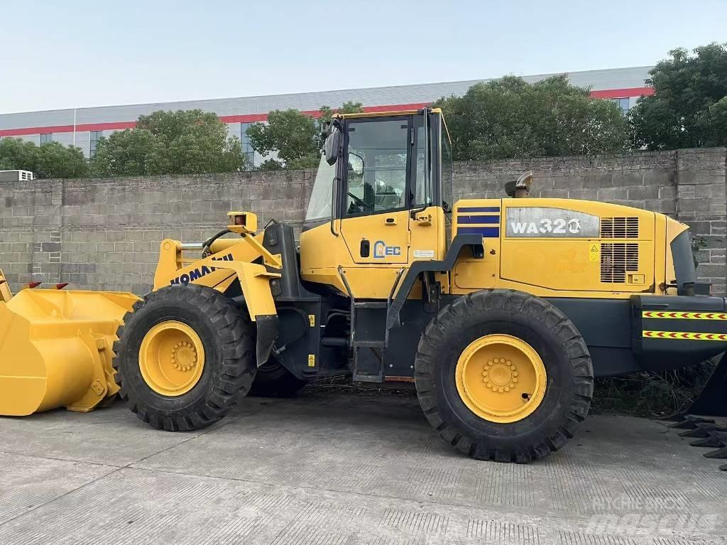 Komatsu WA 320 Utovarivači na točkove