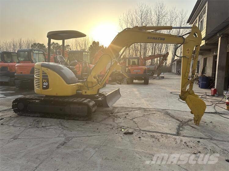 Komatsu PC 40 Bageri guseničari
