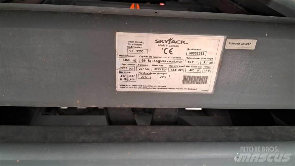 SkyJack 9250RT Makazaste platforme