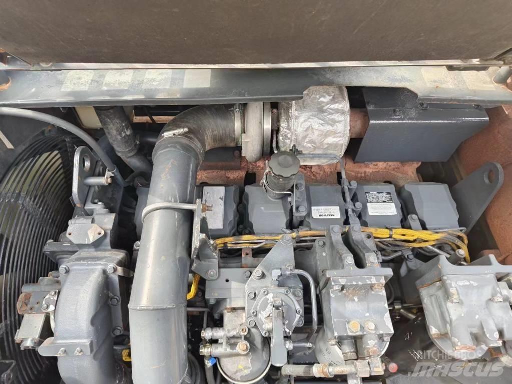 Komatsu PC 450-8 Bageri guseničari