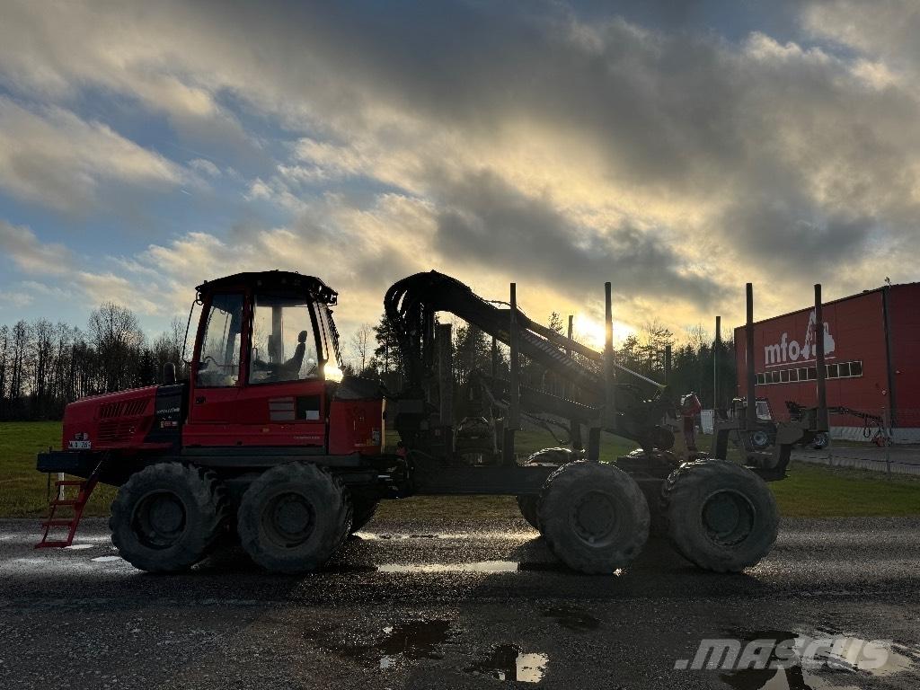 Komatsu 865 Forvarderi