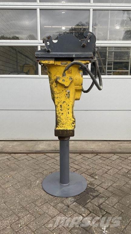 Epiroc SB452 Čekići