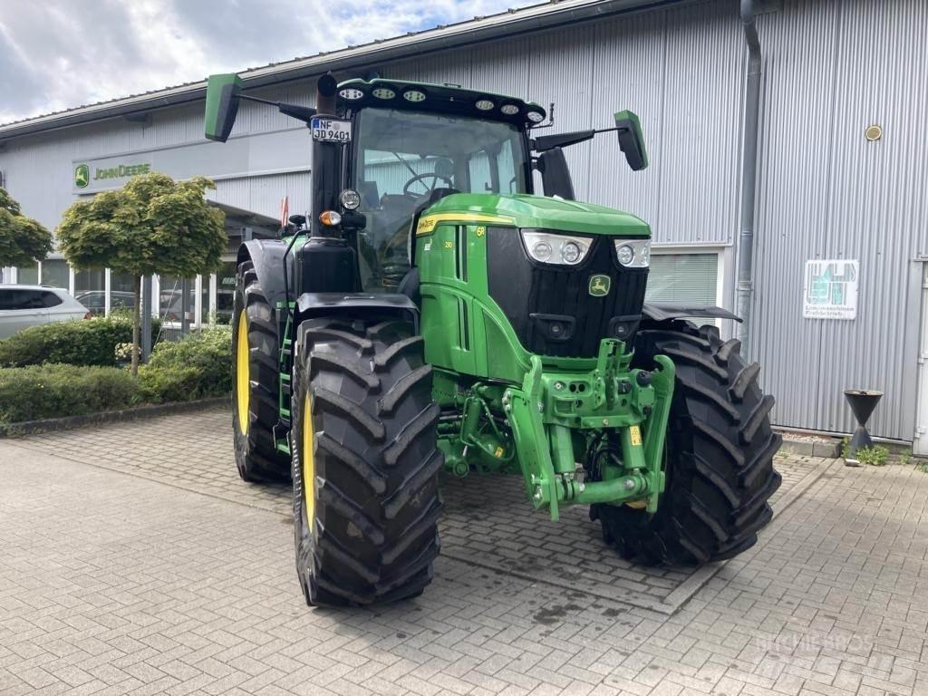 John Deere 6R230 Traktori