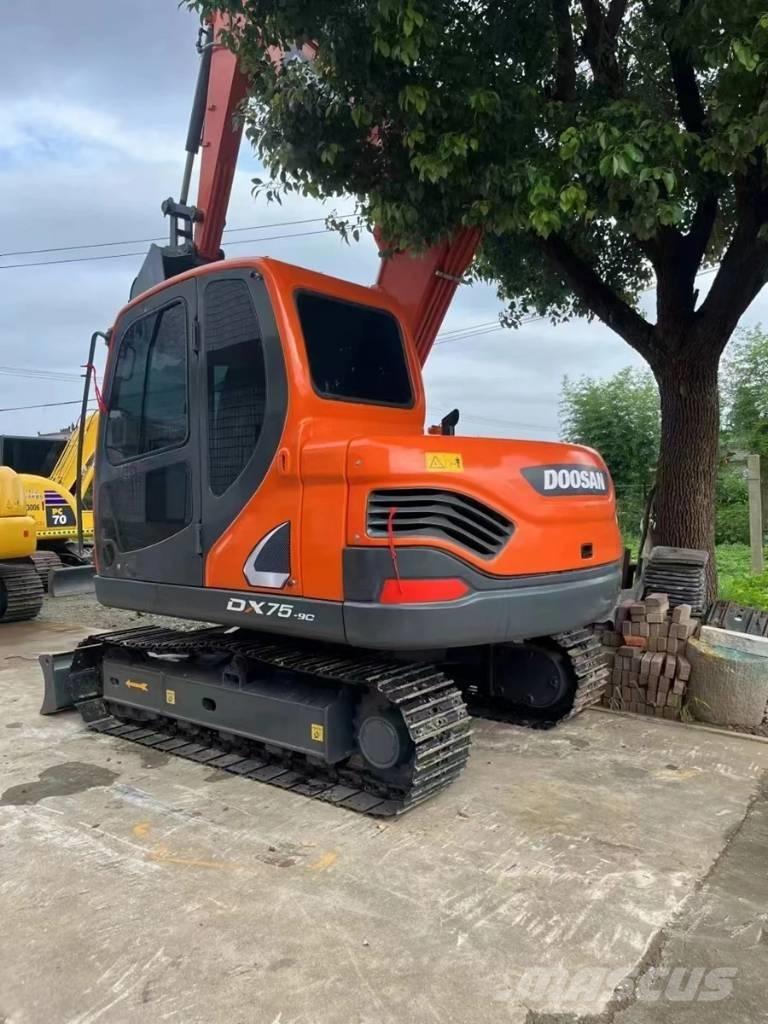 Doosan DX75-9C Midi bageri 7t – 12t