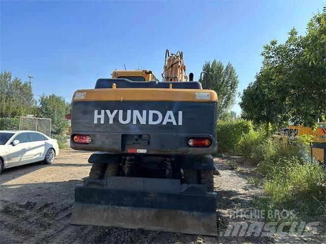 Hyundai 210W Bageri točkaši