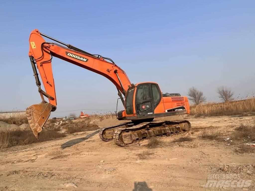 Doosan DX225LC-9C Bageri guseničari