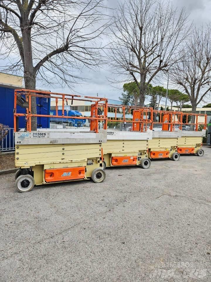 JLG 2630 ES Makazaste platforme