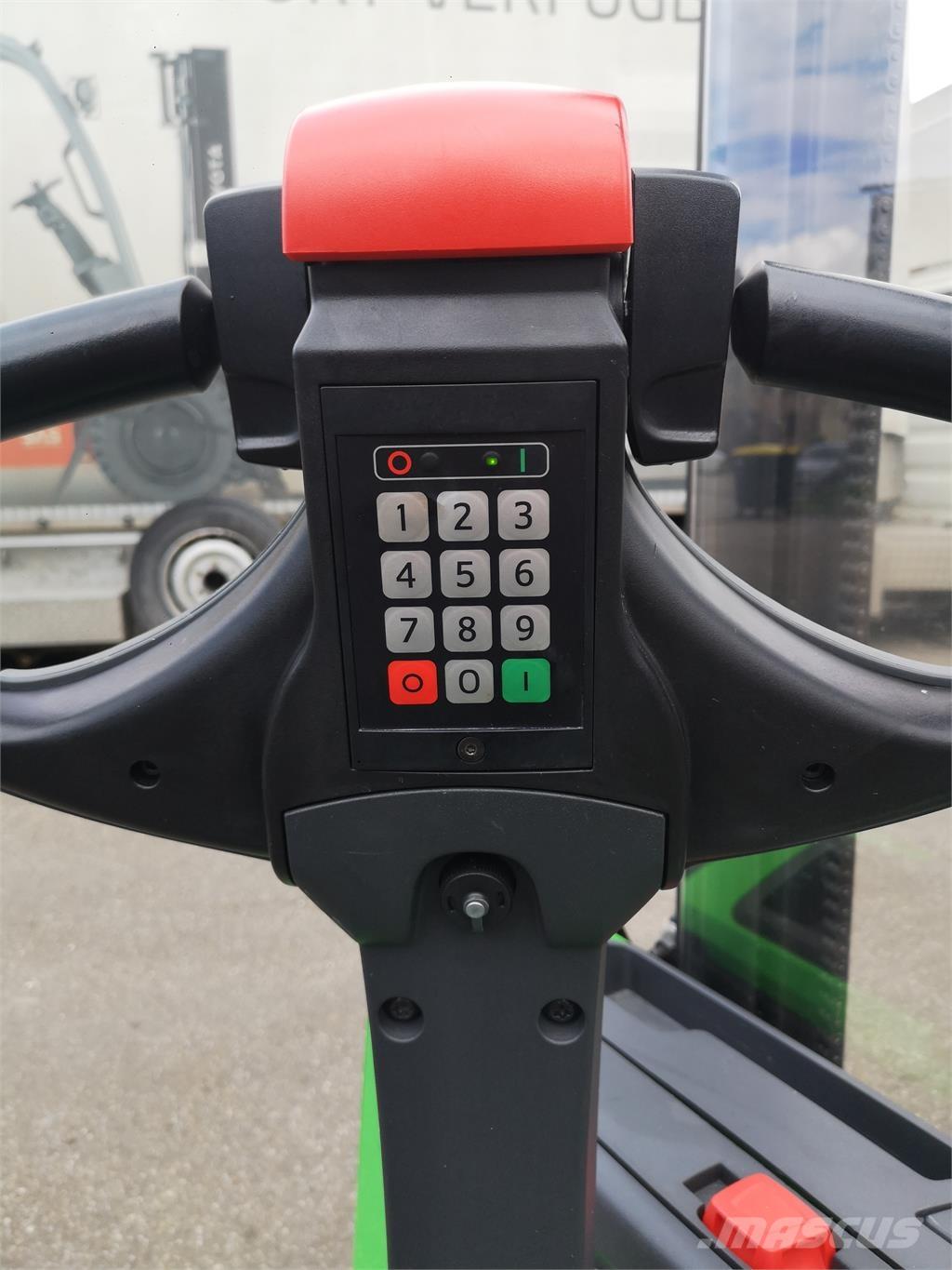 Cesab S210 Samopogonski ručni viljuškari