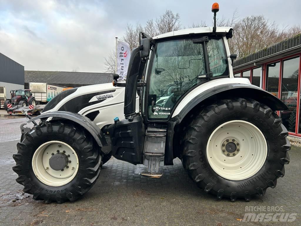 Valtra T154 Active Traktori
