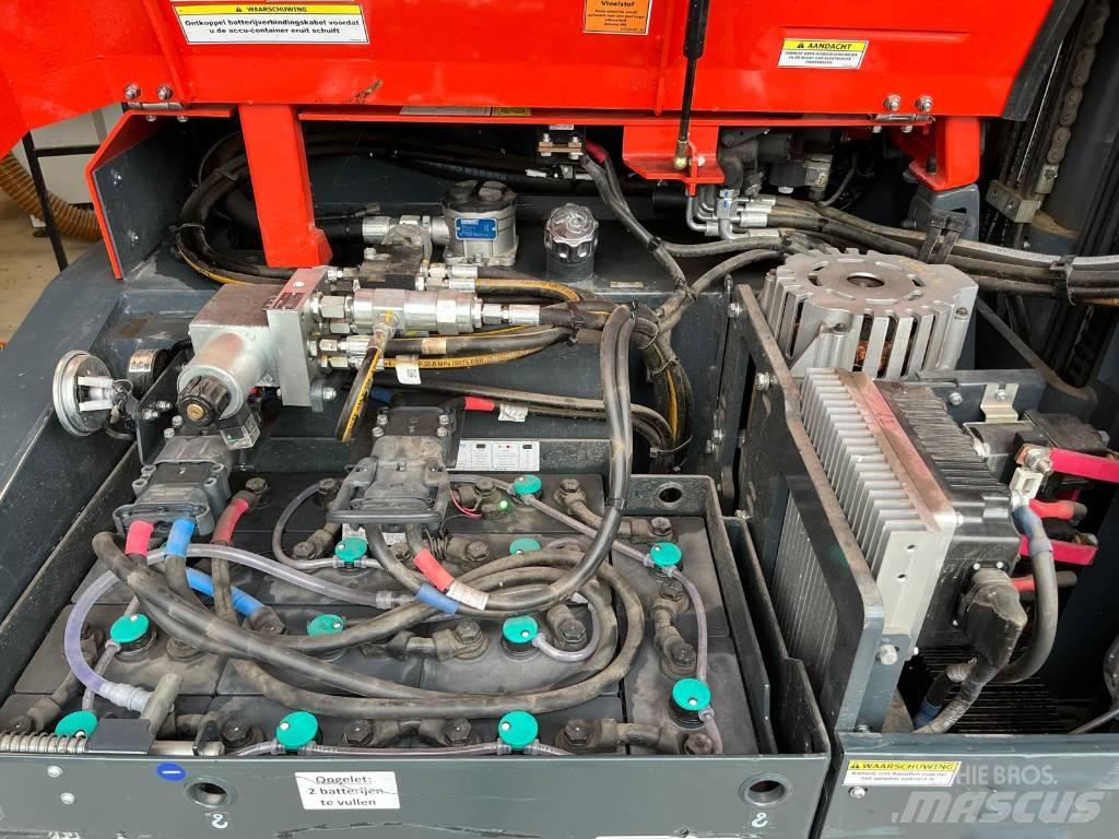 Combilift CBE3000 Bočni viljuškari