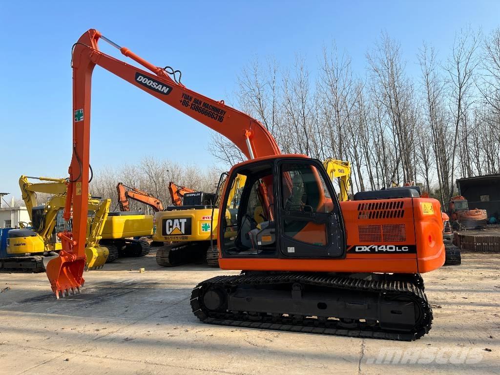 Doosan DX140 Bageri guseničari