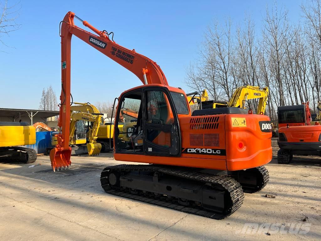 Doosan DX140 Bageri guseničari