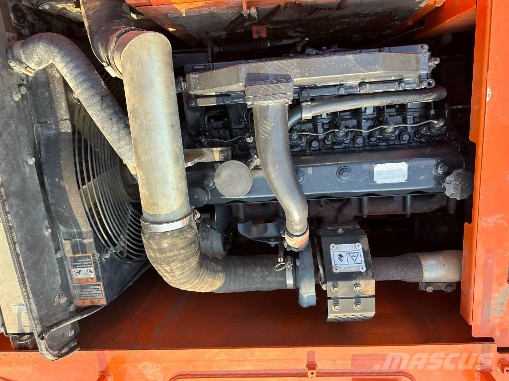 Doosan DX140 Bageri guseničari