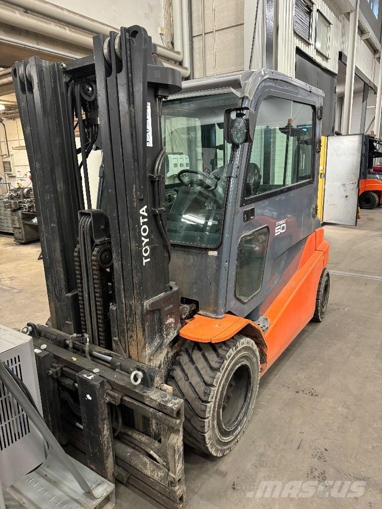 Toyota 8FBMT50 Električni viljuškari