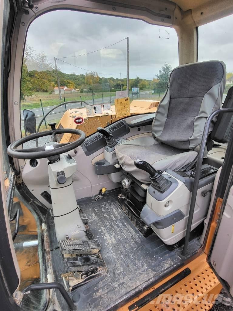 CASE WX 125 Bageri točkaši