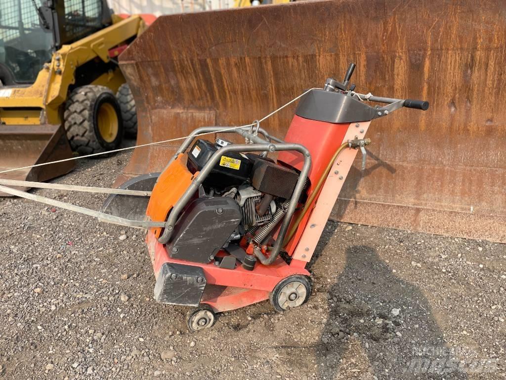 Husqvarna FS413 Polovne mešalice