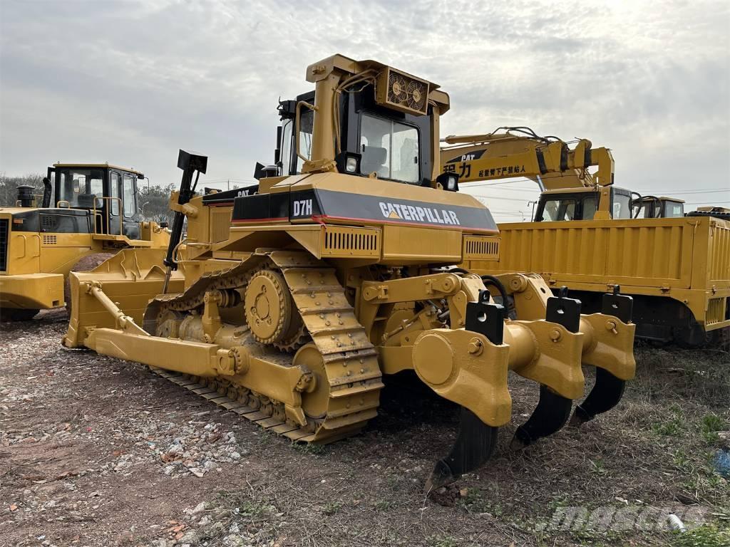 CAT D7H Buldožeri guseničari