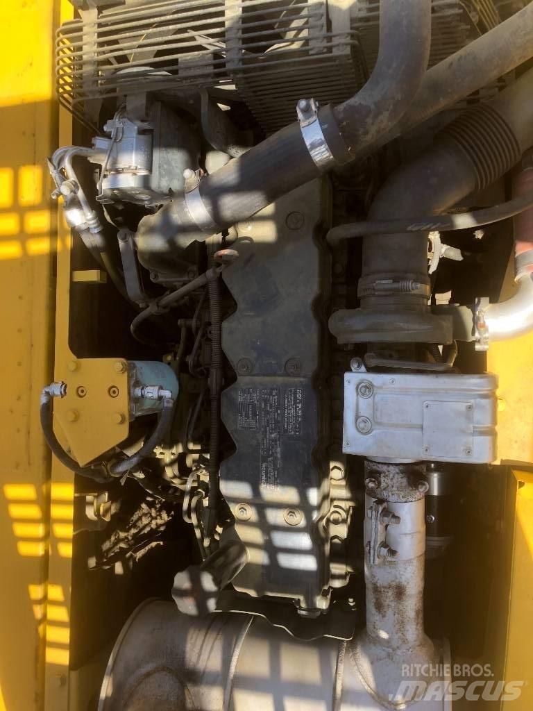 Komatsu PC 200 Bageri guseničari