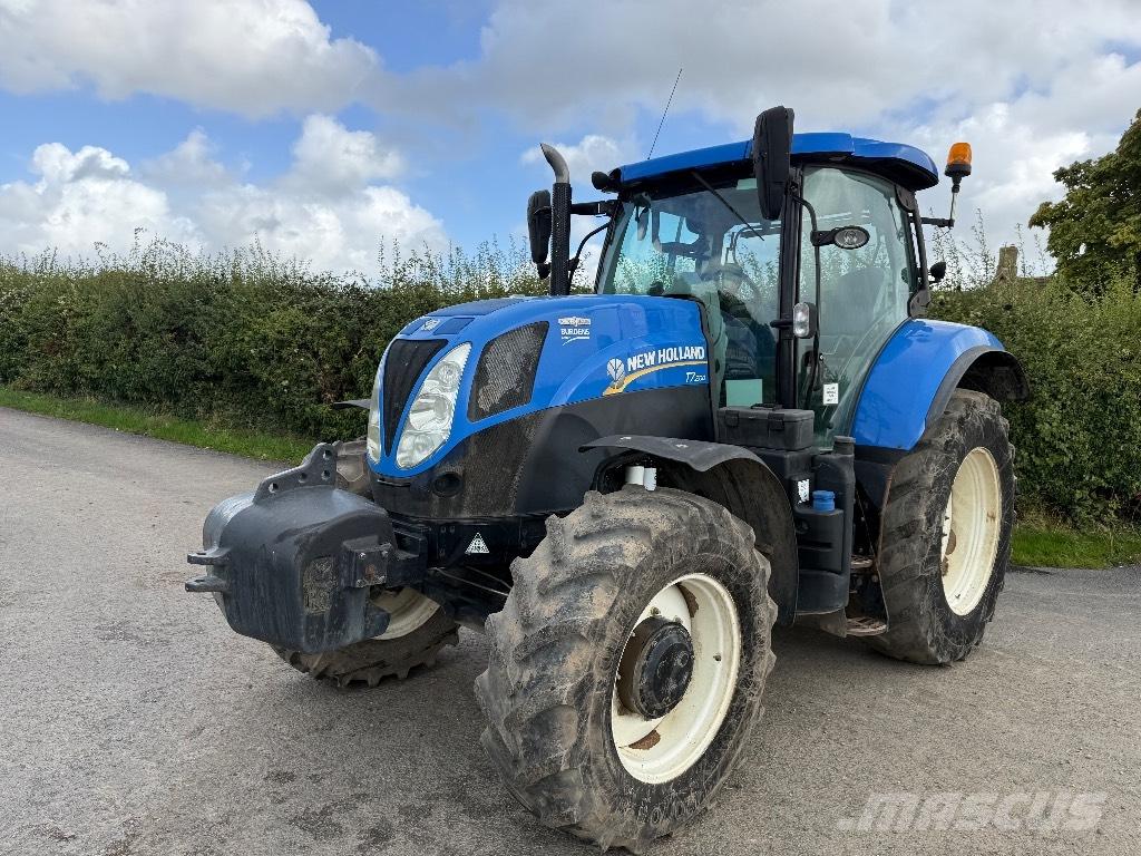 New Holland T 7.200 Traktori