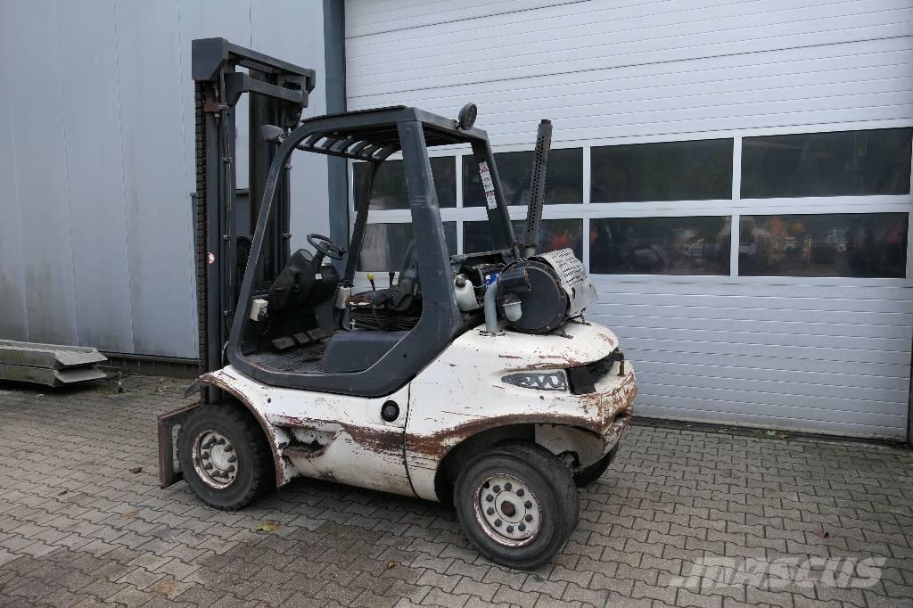 Linde H 40 D Dizelski viljuškari