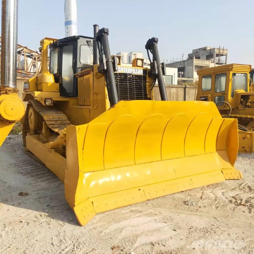 CAT D7H Buldožeri guseničari