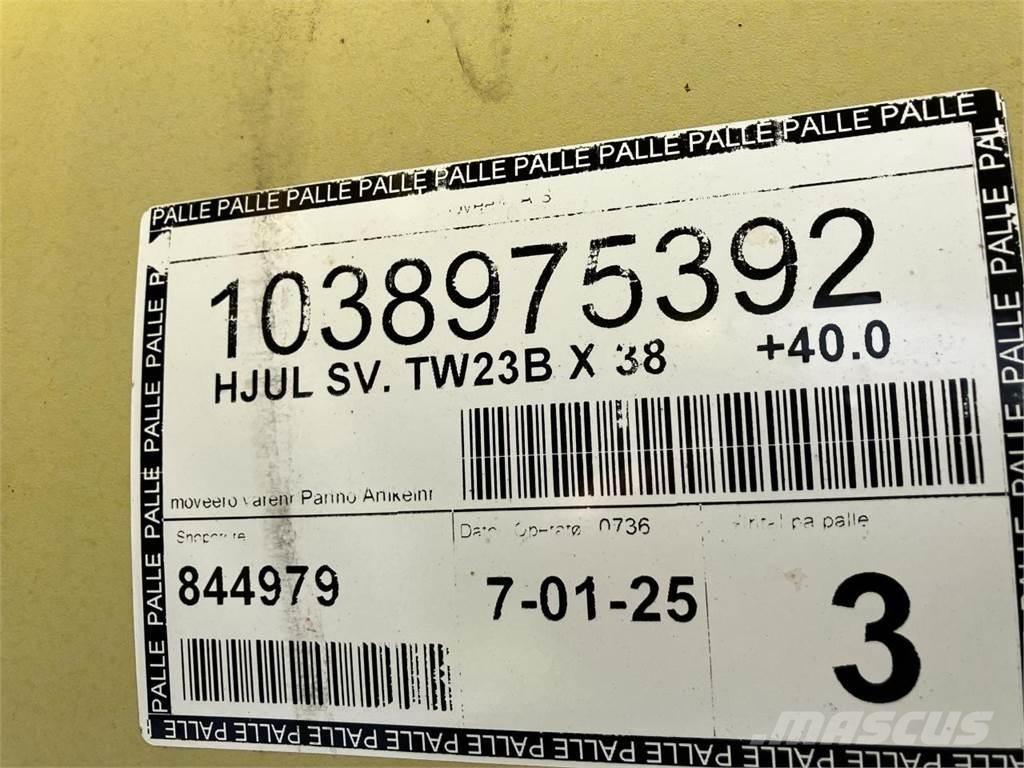 John Deere 23x38 Gume, točkovi i felne
