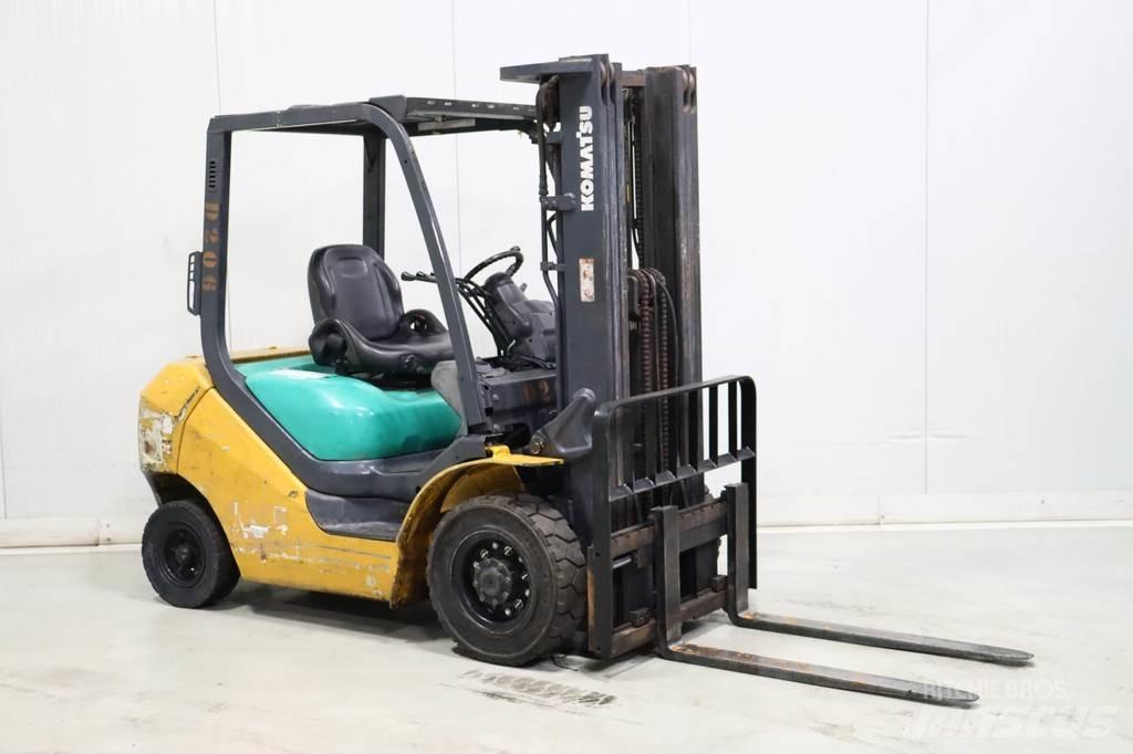 Komatsu FD25T-16 Dizelski viljuškari