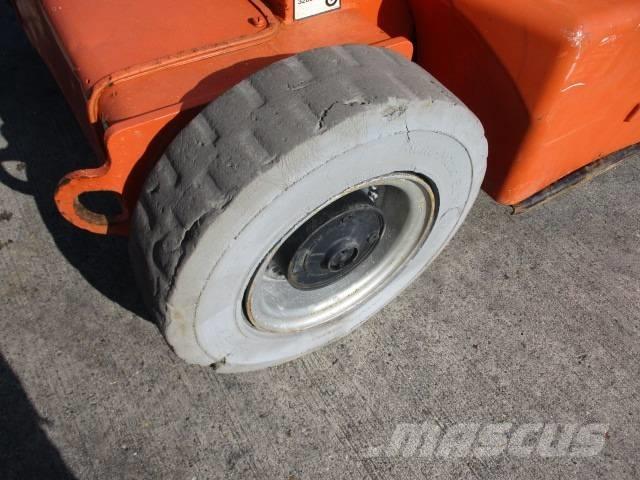 JLG E400 AJPN (817) Teleskopske samohodne platforme