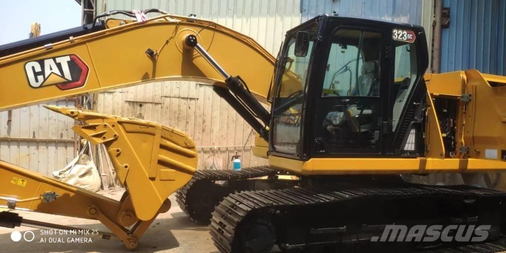CAT 2020 CAT 323Gc Bageri točkaši
