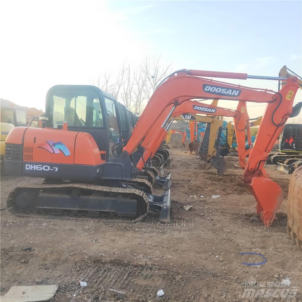 Doosan DH60-7 Bageri guseničari