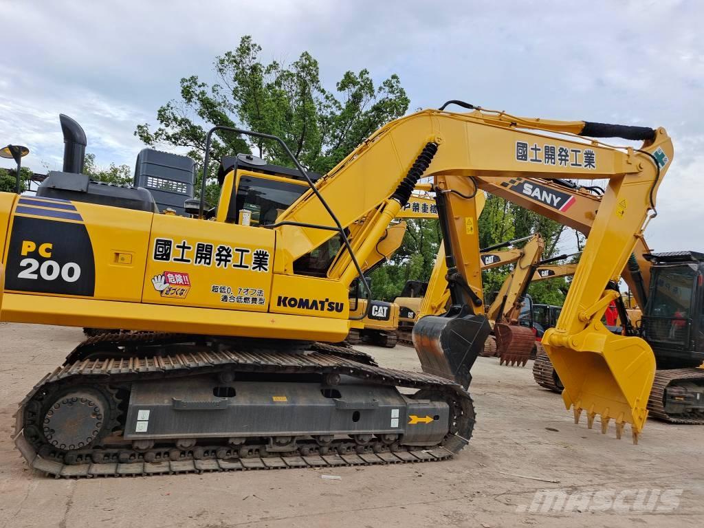 Komatsu PC 200 8N Bageri guseničari