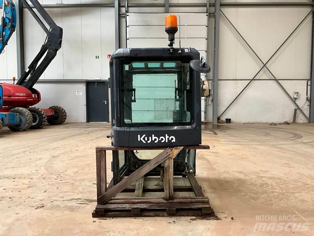Kubota U 48-4 / U 55-4 Kabine i unutrašnjost