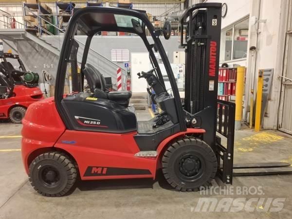 Manitou MI25D Vanterenski viljuškar