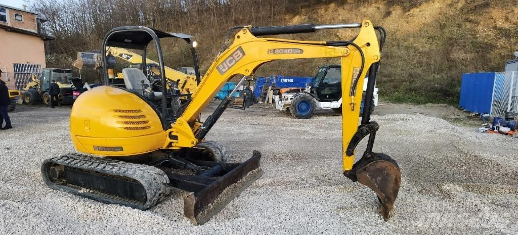 JCB 8040 ZTS Mini bageri < 7t