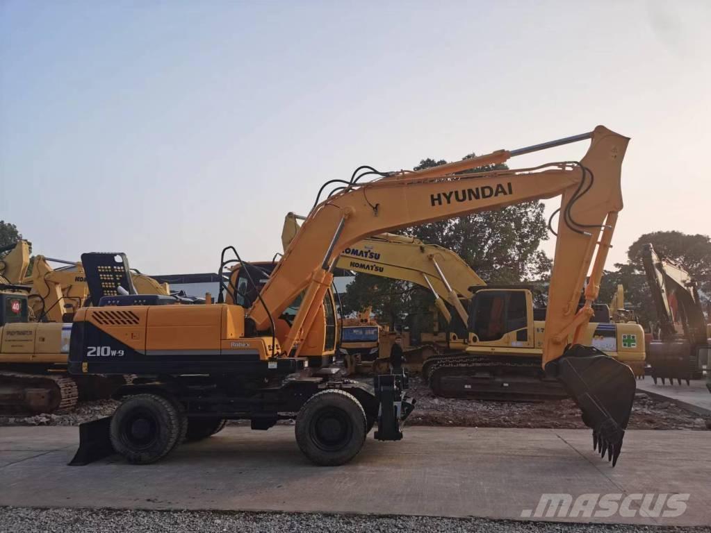 Hyundai R210W-7 Bageri točkaši