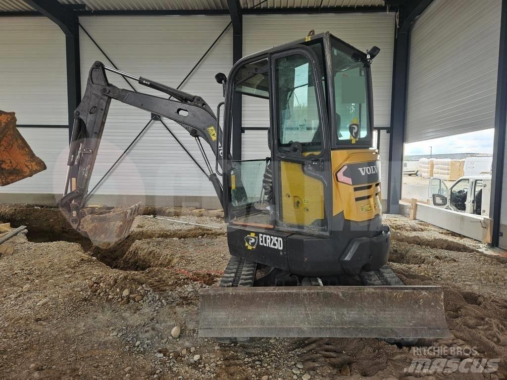 Volvo ECR 25 D Mini bageri < 7t